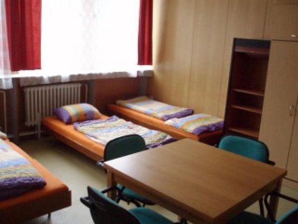 Hostel Monty ริชานี ภายนอก รูปภาพ